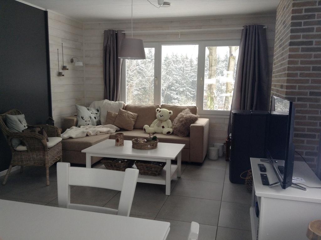 Le Chalet De Marguerite Francorchamps Rom bilde